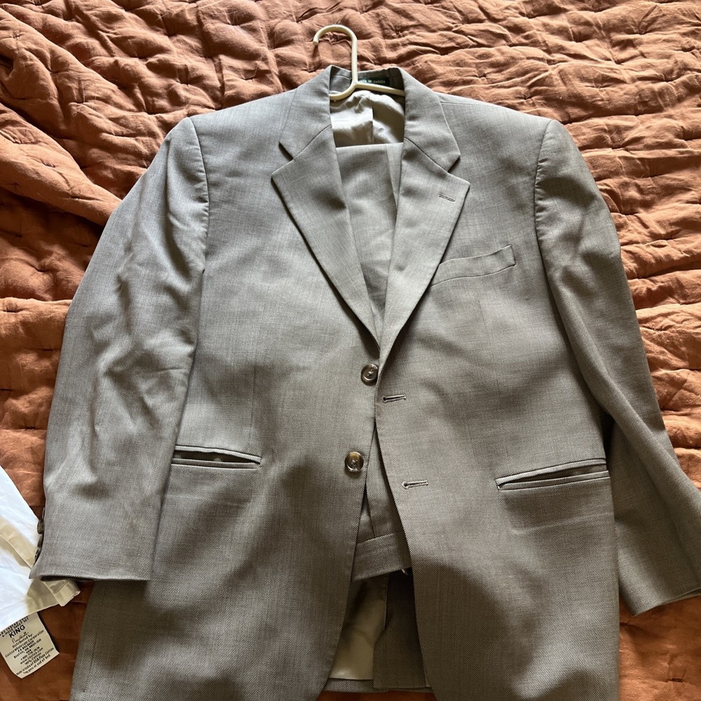 Ralph Lauren Mens 2 Piece Suit 42S 35W Pure Wool Tan Beige Made In Canada